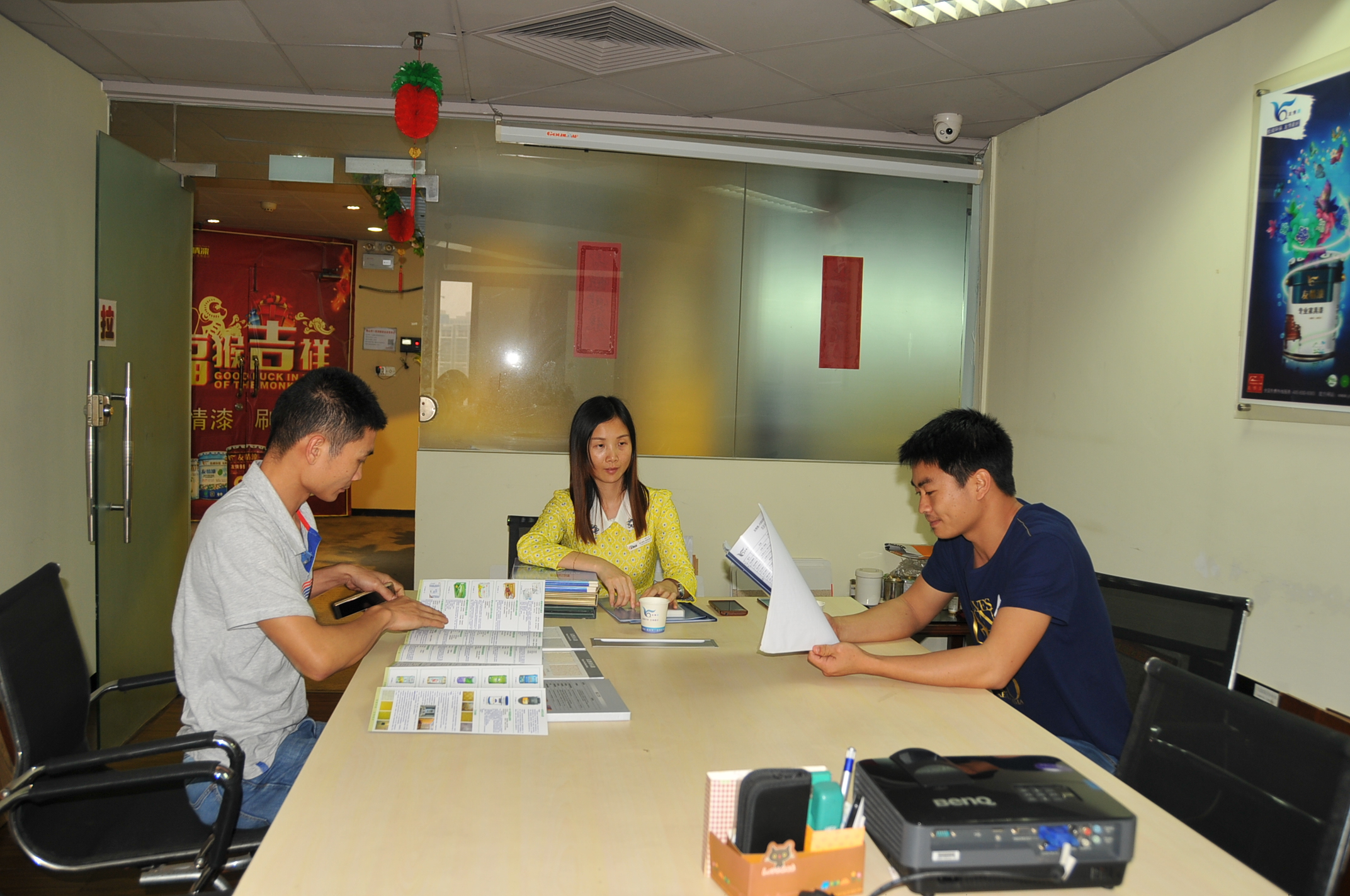 油漆代理經(jīng)營中,如何要客戶留個電話給你 油漆代理經(jīng)營中,如何要客戶留個電話給你