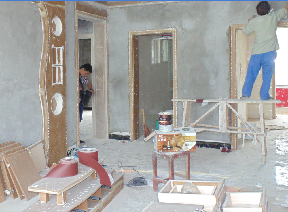 冒高溫戰(zhàn)酷暑，友情漆代理確保工程按時(shí)完工