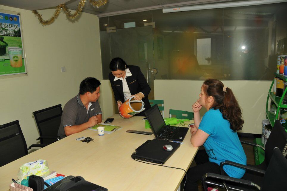 友情漆做好咨詢服務，共創美好前景