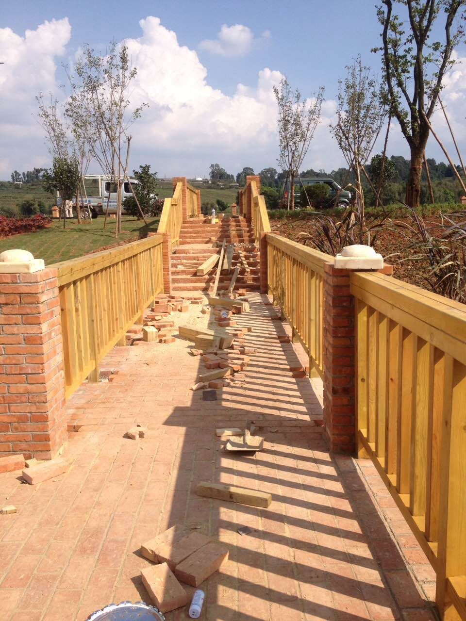 友情漆結緣云南東風韻